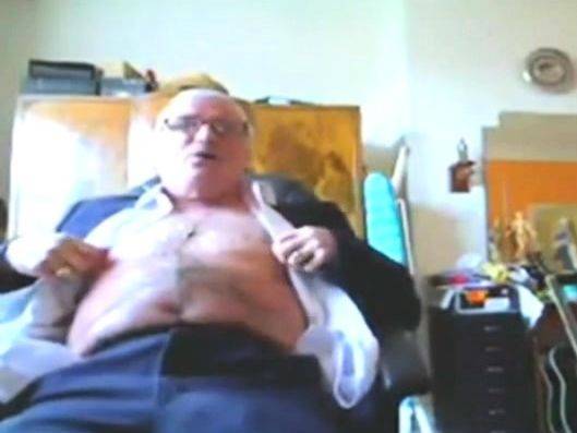 Suited Grandpa Cum On His Pants - drtuber.com on nochargetube.com