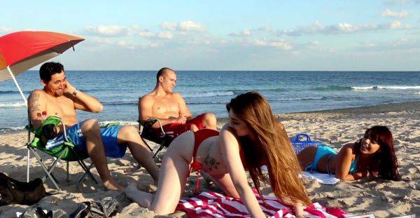 Sexy babes work cocks together in highly intense foursome by the beach - xbabe.com on nochargetube.com