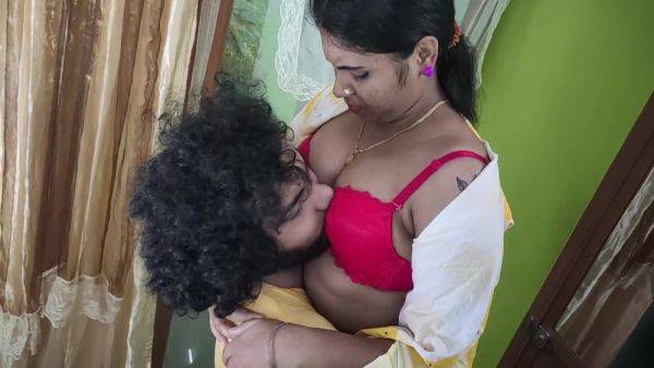 Vaishnavy Shirt Open And Red Bra Show Romance With Sharun Raj, Mallu Couple Dress Open Romance, Hot Boobs Kissing Romance With Hot Kiss - desi-porntube.com - India on nochargetube.com