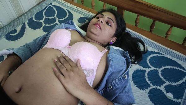 Skirt And Shirt Romance By Vaishnavy And Sharun Raj, Shirt Open And Bra Show With Boobs Press Fuck, Mallu Couple Hot Fuck Love With Valentine S Day - desi-porntube.com - India on nochargetube.com