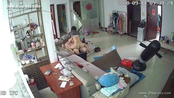 Hackers use the camera to remote monitoring of a lover's home life.609 - hotmovs.com - China on nochargetube.com