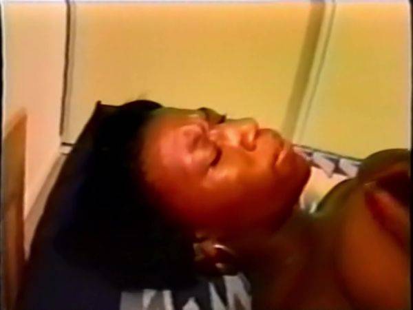 90s Black Couple Hot Amazing Sex Scene - tubepornclassic.com on nochargetube.com