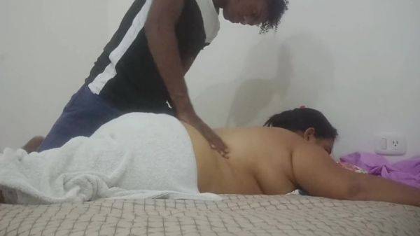 Patient Gets Horny And Ends Up Making The Masseuse Fuck Her - desi-porntube.com - India on nochargetube.com