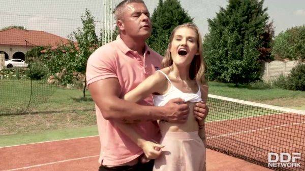 She Goes For Penis Instead of Tennis - PornWorld - hotmovs.com - Hungary on nochargetube.com