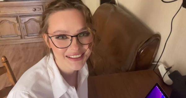 Office lady stepmom wants to blow her stepson before Zoom call - anysex.com on nochargetube.com