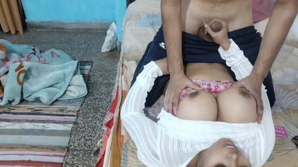 Sexy Hindi Video Big Boobs And Big Ass Dirty Tilk With Xxx Soniya - desi-porntube.com - India on nochargetube.com