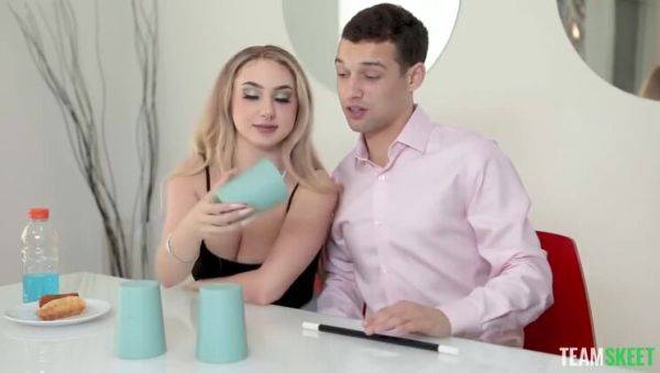 Skylar Vox & Her Mind-Blowing Scene - porntry.com on nochargetube.com