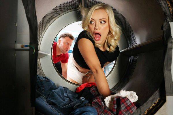 Blonde stuck in laundrymachine and will do anything for help - txxx.com on nochargetube.com