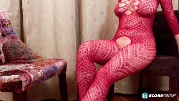 Oksana: My Red Body Stocking - hotmovs.com on nochargetube.com