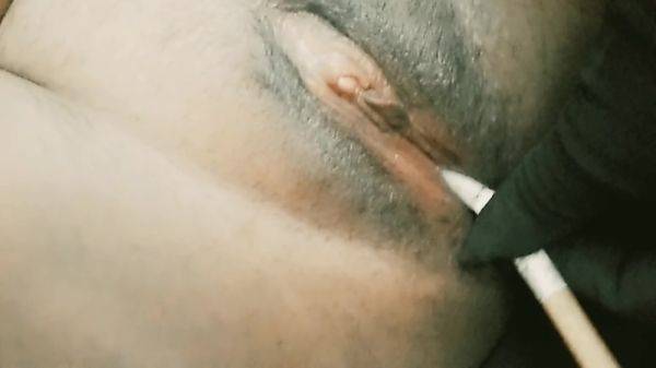 Fucking My Pussy And Smoking - desi-porntube.com - India on nochargetube.com