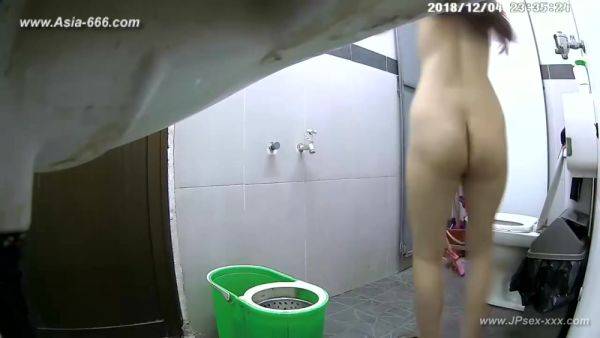 Peeping chinese bath.78 - hotmovs.com - China on nochargetube.com