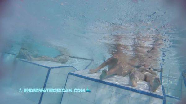 This Is What Huge Tits Look Like When They Are In The Water - hclips.com on nochargetube.com