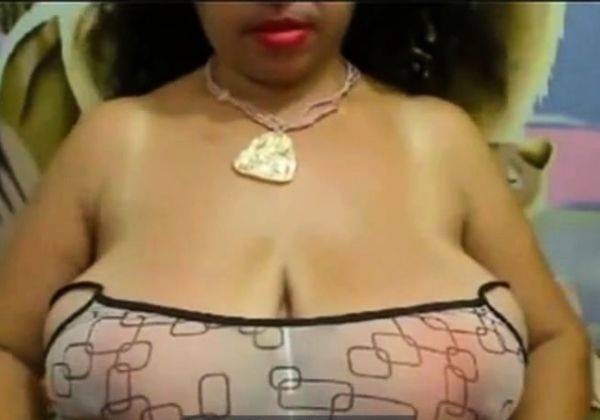 Sweet fat big nippled mature black tits striped on webcam - drtuber.com on nochargetube.com