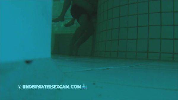 Underwater Sex With Swimming Trunks On Works - hclips.com on nochargetube.com