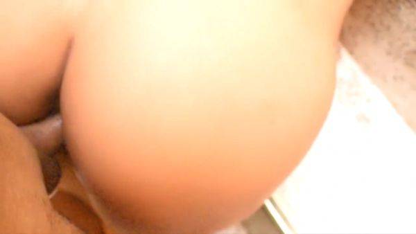 Beautiful Big Ass Latina Gets Fucked At The Stairs - hotmovs.com on nochargetube.com