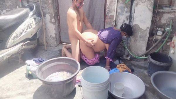 Fucked While Washing Clothes In The Bathroom - desi-porntube.com - India on nochargetube.com