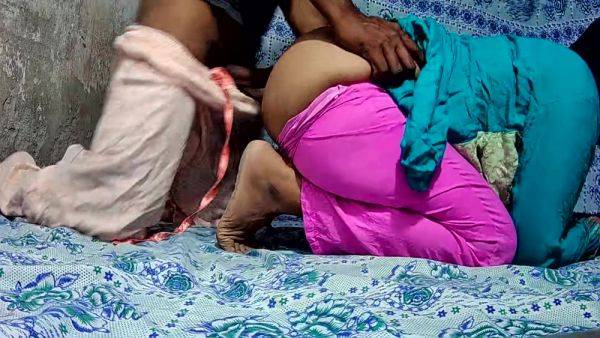 Indian Dasi Bahabi And Dewar Sex In The Jungle - desi-porntube.com - India on nochargetube.com