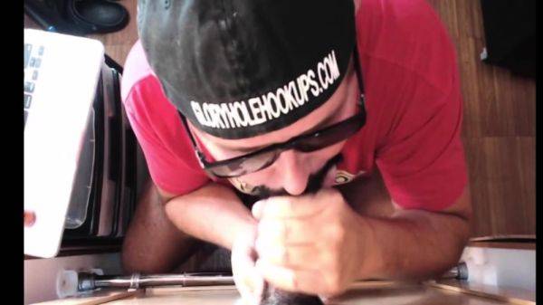 Gloryhole BJ DILF deepthroats black cock - drtuber.com on nochargetube.com