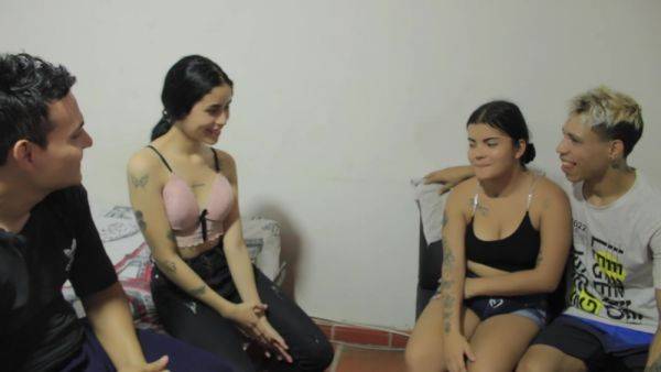 *orgia*latinas* Pareja Cornuda Hacen Su Primera Orgia Con Extranos.porno En Espanol - desi-porntube.com - India on nochargetube.com