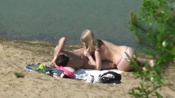 Naughty Teen 18+ Pawg Spotted Fucking Her Bf Right On The Beach 11 Min - hclips.com on nochargetube.com