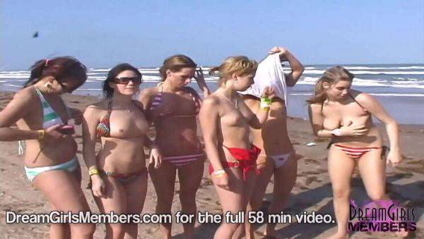 University Students Bare All on a Texas Beach - porntry.com on nochargetube.com