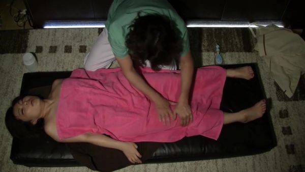 High-class Womens Salon: Oil Massage That Makes Them Impatient And Crave - videomanysex.com - Japan on nochargetube.com