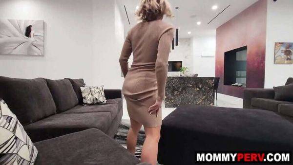 Blonde Step-Mom Craves Anal Sex from Step-Son - veryfreeporn.com - Russia on nochargetube.com