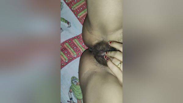 External Affairs Of Hot Indian Bengali Wife Caught And Having Great Blowjob - desi-porntube.com - India on nochargetube.com