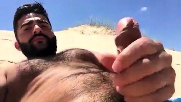 Greek Beach Jerk - Big Cock Hunk Outdoor Adventure - drtuber.com - Greece on nochargetube.com