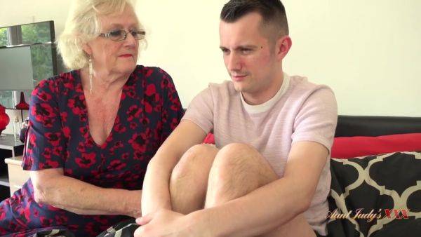 Amoral Granny Claire Wants Young Pecker - videomanysex.com on nochargetube.com