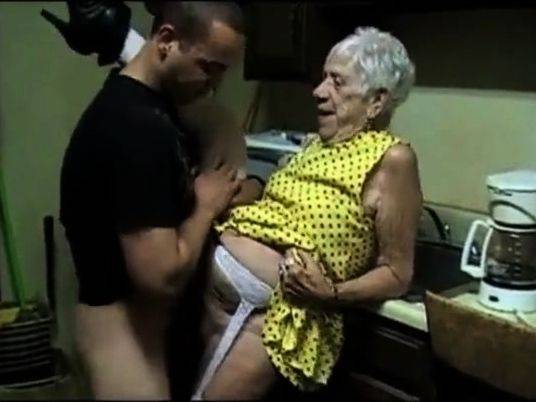 American Amateur Fucks a Dirty-Talking Granny in Doggy Style - drtuber.com - Usa on nochargetube.com