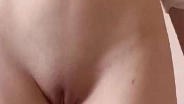 Adorable teen girl with solo orgasm - Maiskii - xxxfiles.com on nochargetube.com