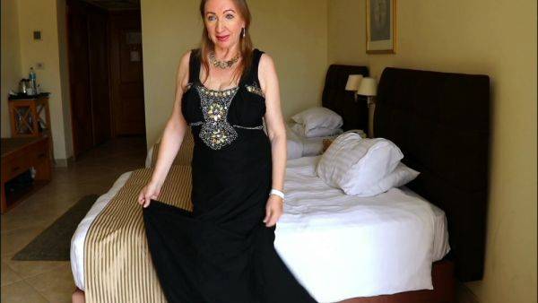 Elegant Intrigue: Busty Gilf Mariaolds Black Dress And Stockings Mystery - hclips.com on nochargetube.com