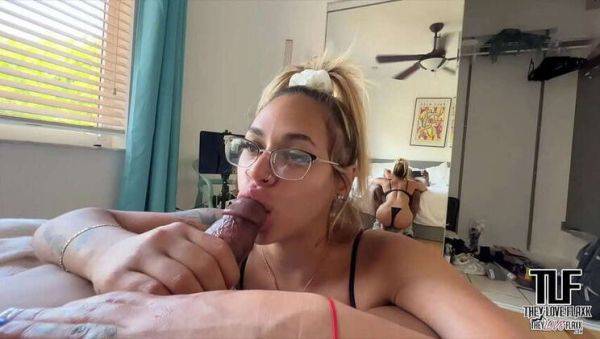 Sexy Latina in Glasses Gives Hot Blowjob and Swallow - xxxfiles.com on nochargetube.com