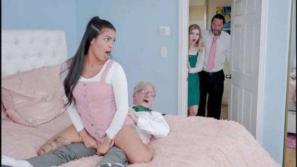 Stepbrothers Swap: A Hardcore Encounter with Harlow West, Maya Farrell, Jay Crew, and Jack Vegas - porntry.com on nochargetube.com