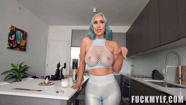 Nina Kayy: Blue-Themed Blowjob & Hardcore - veryfreeporn.com on nochargetube.com