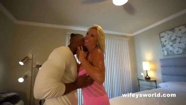 Shy Black Stud's Massive Member Serviced and Swallowed by Wifey's World - veryfreeporn.com on nochargetube.com