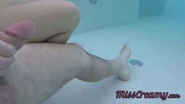 MissCreamy's Public Pool Dick Flash: Assisting with Masturbation - Risky Business - porntry.com on nochargetube.com