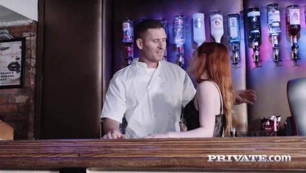 Swinger Ella Hughes Takes a Facial at the Bar - porntry.com on nochargetube.com