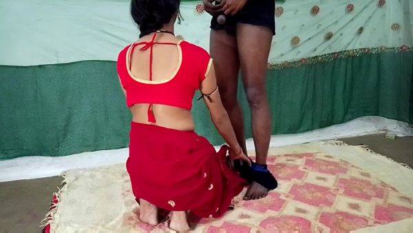 Devar Bhabhi In Padosan Bhabhi Ko Tange Chaudi Karke Choda Or Bhabhi Ko Khub Land Chuswaya Or Ki Land Se Hi Mang Bhar Di - desi-porntube.com on nochargetube.com